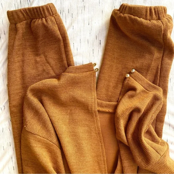 Privy Ribbed Knit Jogger Jumpsuit in Warm Caramel Brown, Size S, NWOT - Picture 5 of 8